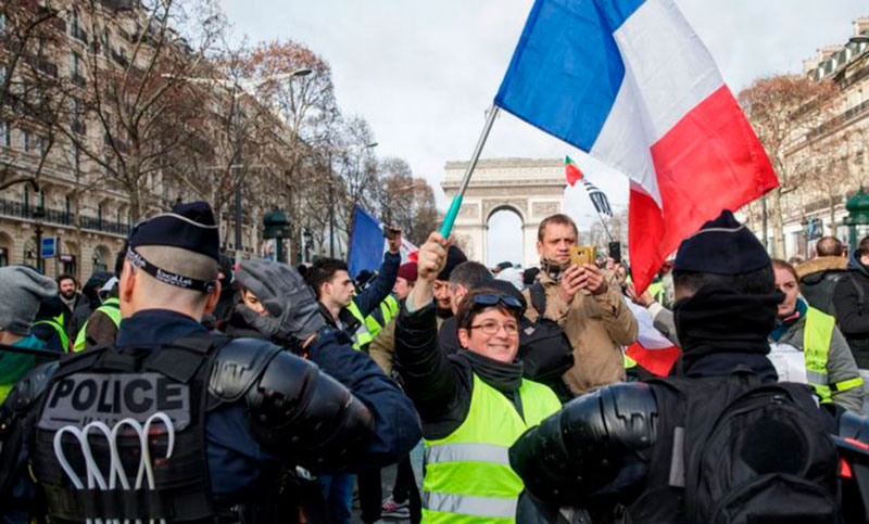 Huelga de transportes y marchas en la víspera del anuncio de la reforma previsional en Francia