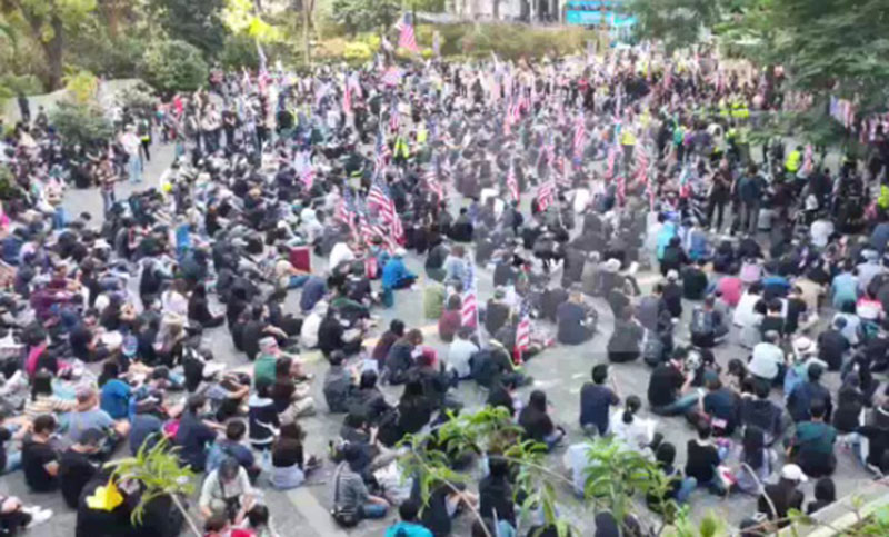 Los manifestantes vuelven a las calles de Hong Kong para mantener vivas sus demandas