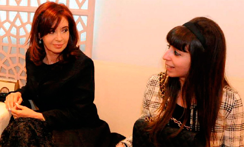 Cristina Kirchner viaja a Cuba para recibir el Año Nuevo junto a su hija