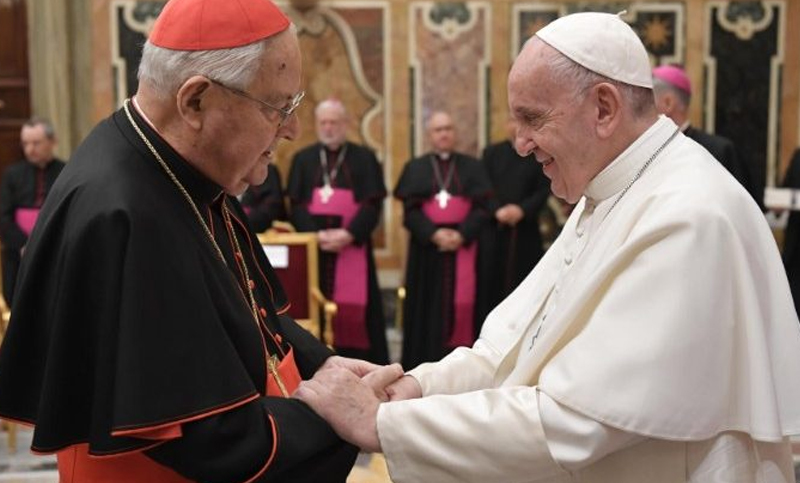 Francisco removió al polémico cardenal Sodano como «decano» de los purpurados