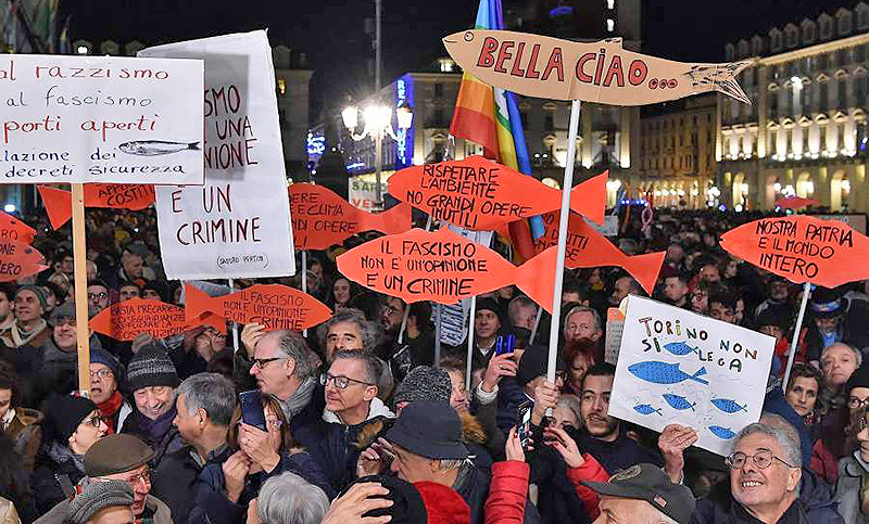 El «efecto Sardinas» frenó a Salvini en Emilia-Romaña y llevó tranquilidad al gobierno italiano