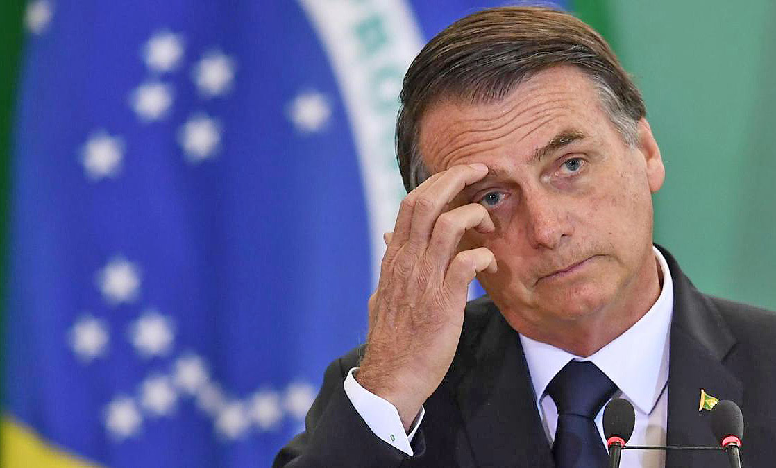 Bolsonaro dijo respetar las instituciones y cuestionó a “los medios podridos”