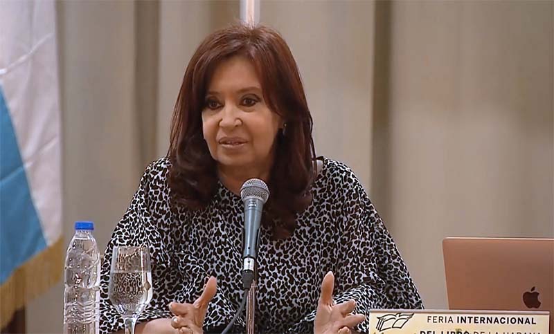 Cristina Kirchner presentó su libro en Cuba y pidió una “quita sustancial” al FMI