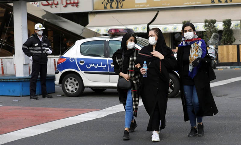 Se elevan a 43 los muertos en Irán por el coronavirus y se mantiene el cierre de escuelas
