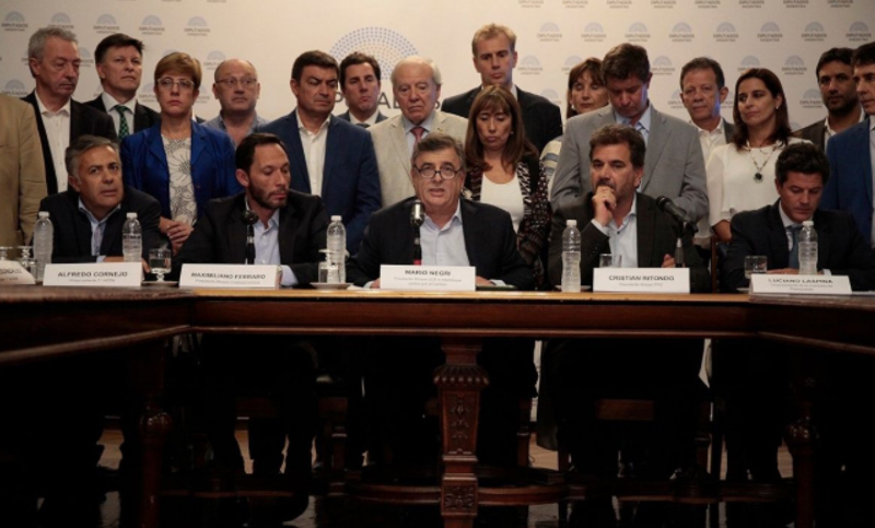 Juntos por el Cambio acusó al oficialismo de «vulnerar al Congreso argentino»