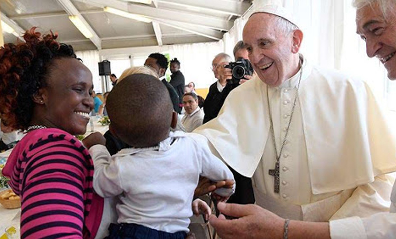 El Papa pide que se escuchen «los gritos de los migrantes»