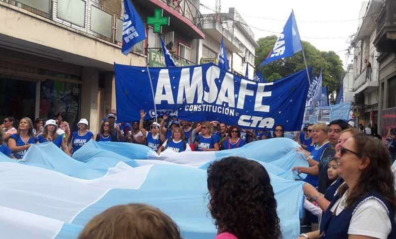 Más de 15 mil docentes santafesinos movilizaron para exigir mejores condiciones de trabajo