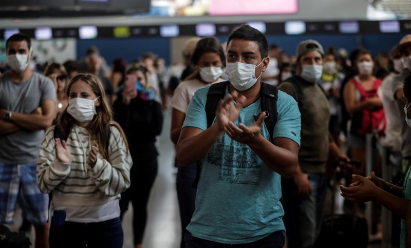 El gobierno pide que argentinos en el exterior con patologías graves hablen al consulado