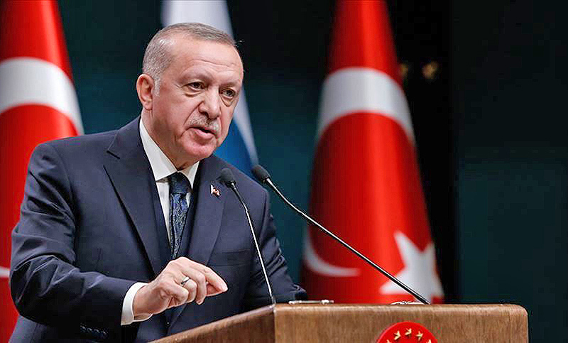 Erdogan se ofrece a bloquear el paso de refugiados a la UE, si Europa lo apoya en la guerra siria
