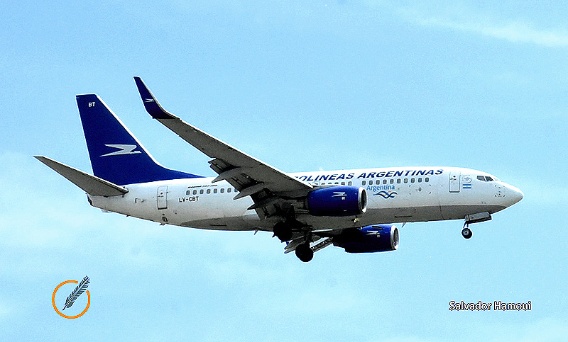 Habrá cuatro nuevos vuelos especiales para traer a 800 argentinos desde el exterior