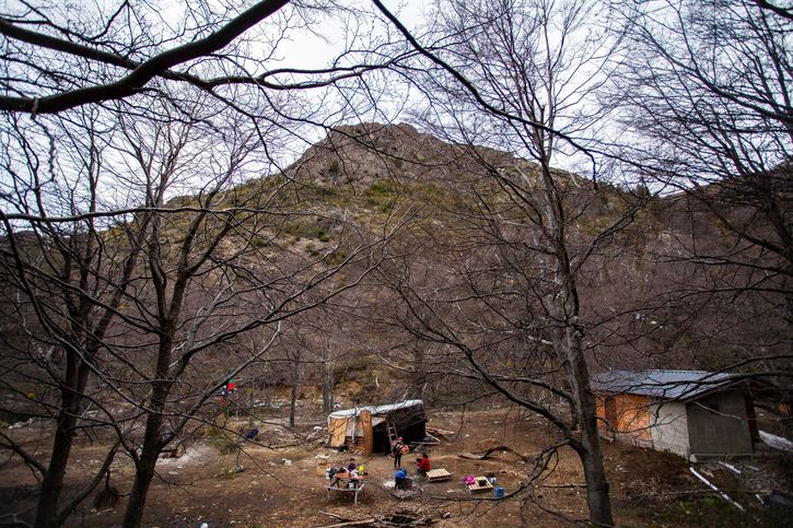 Brutal agresión a una Comunidad Mapuche en Bariloche