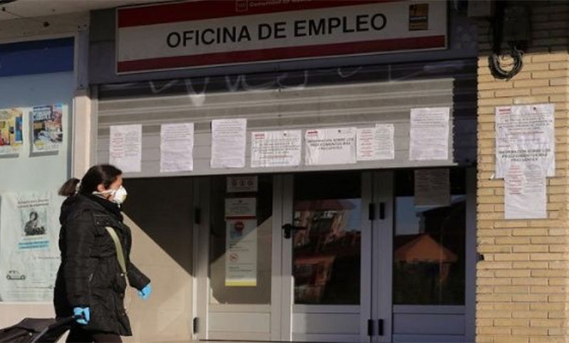 El coronavirus destruye casi 300.000 empleos y paraliza a medio millón de trabajadores en España