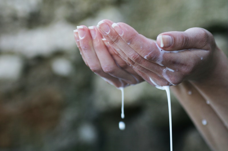 Después no lloren sobre la leche derramada: Las Pymes lácteas advierten sobre una fuerte caída de la demanda
