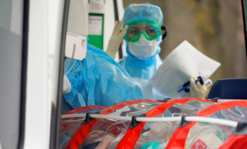 Doce muertos y 717 contagios en el país, sin casos en Santa Fe