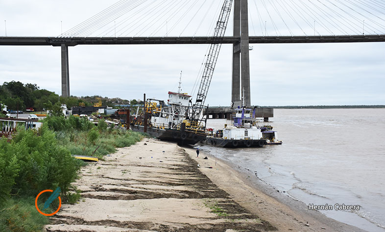 La bajante extraordinaria del río Paraná deja una estela de destrucción, alerta un experto