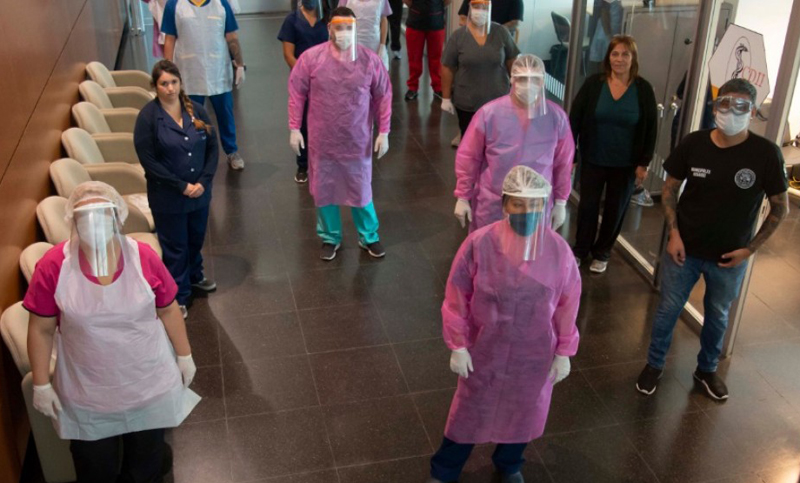 El Municipio entregó 5.800 protectores faciales al personal de salud