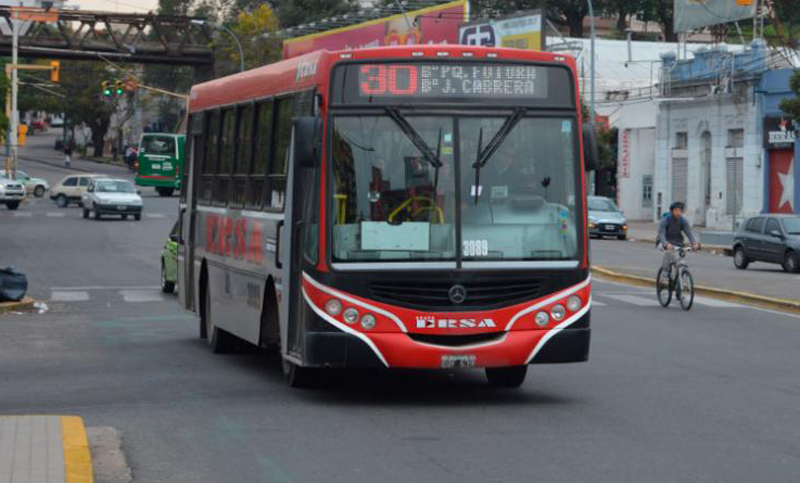 Córdoba, al igual que Rosario, supera los 20 sin transporte urbano