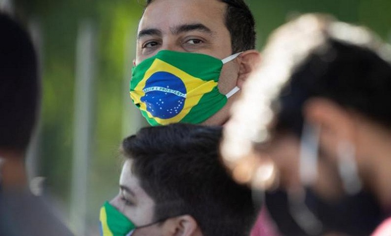 Bolsonaro desconfía de las cifras de la pandemia y revisará el conteo de fallecidos 
