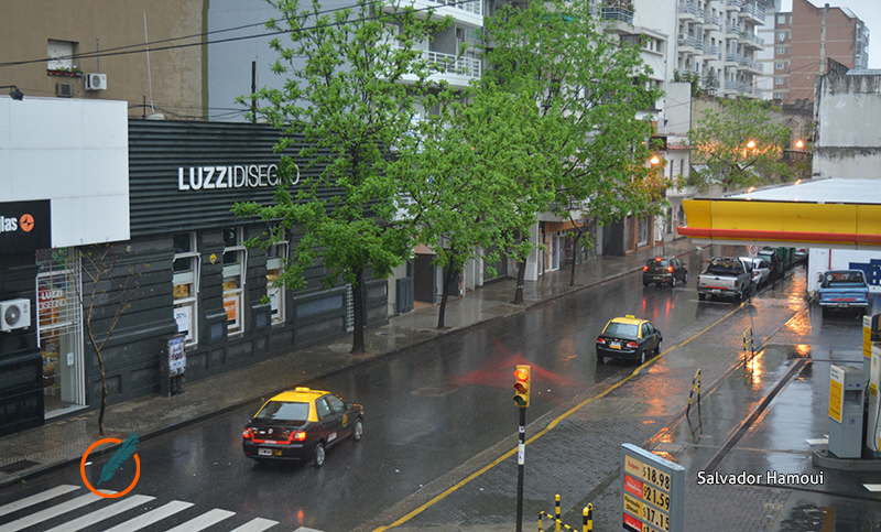 Alerta por fuertes tormentas en Rosario: se vienen tres días de lluvias