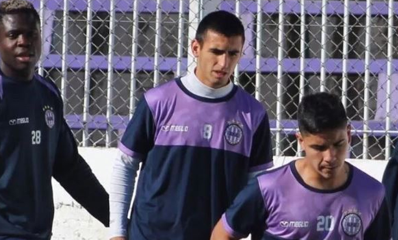 Un jugador de Sacachispas dio positivo por coronavirus: es el octavo en el fútbol argentino