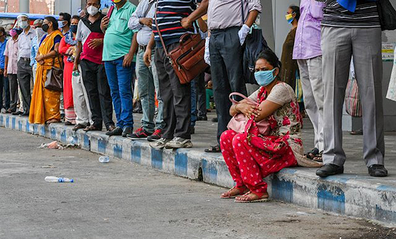 Récord de contagios de coronavirus en India, que ya supera los 1,43 millones de casos