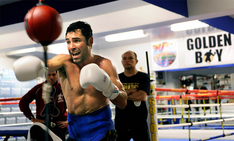 Oscar de la Hoya confirmó que regresará al boxeo profesional