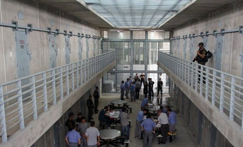Santa Fe: cien agentes penitenciarios aislados por nueve casos de coronavirus