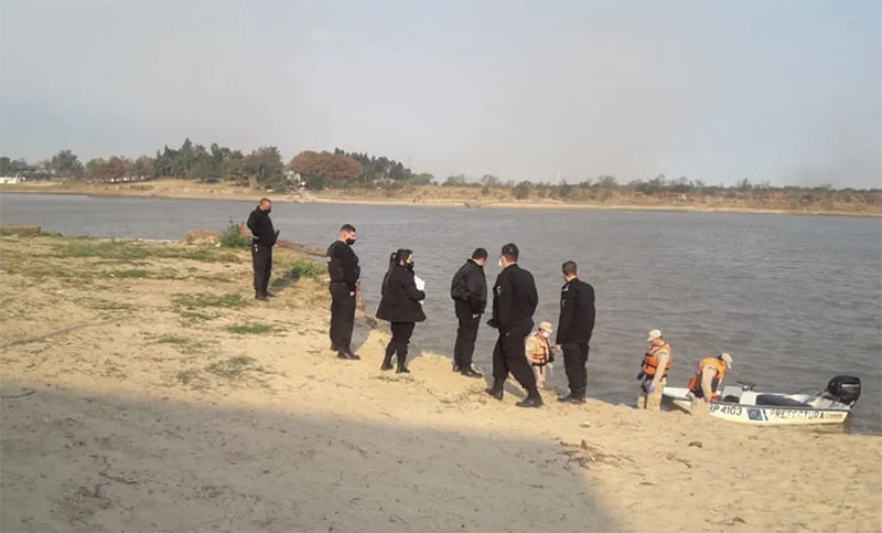 Macabro hallazgo: apareció un cuerpo con graves heridas en la laguna Setúbal
