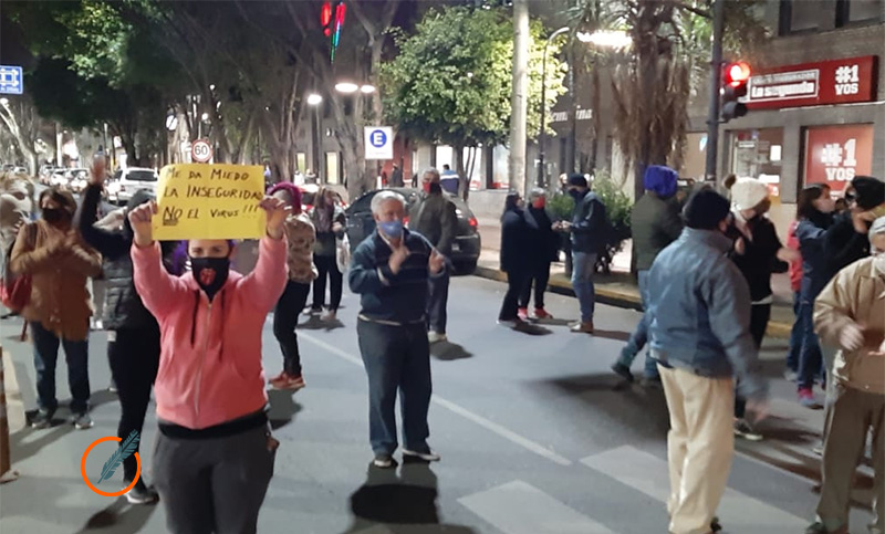 Vecinos de zona sur de Rosario reclamaron por reiterados hechos de inseguridad