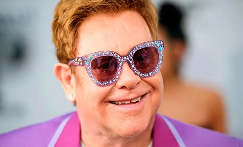 Elton John lanza una colección con rarezas y canciones inéditas