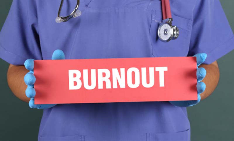 ‘Burnout’: un síndrome que hoy padecen los trabajadores de la salud