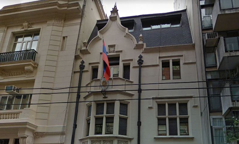 Armenia, por intermedio de su embajada en Buenos Aires, denuncia intento de «genocidio» en Nagorno-Karabaj
