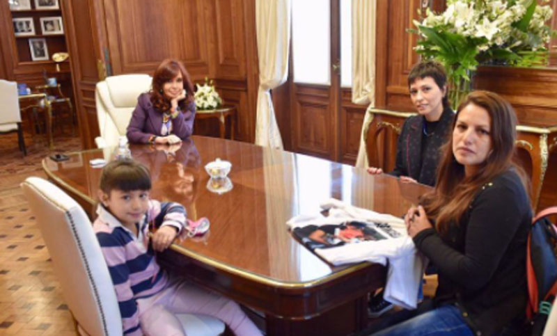 CFK recibió en su despacho a la madre de Micaela Romero