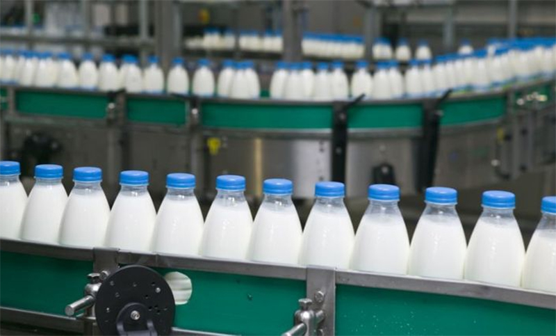 Desarrollo Social de la Nación busca que el litro de leche esté por debajo de los 40 pesos