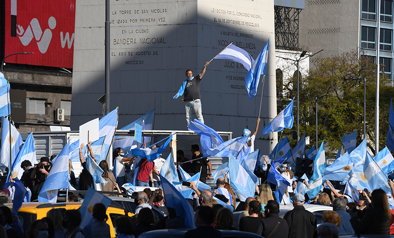 Manifestantes opositores se concentraron en el Obelisco y otros puntos del país