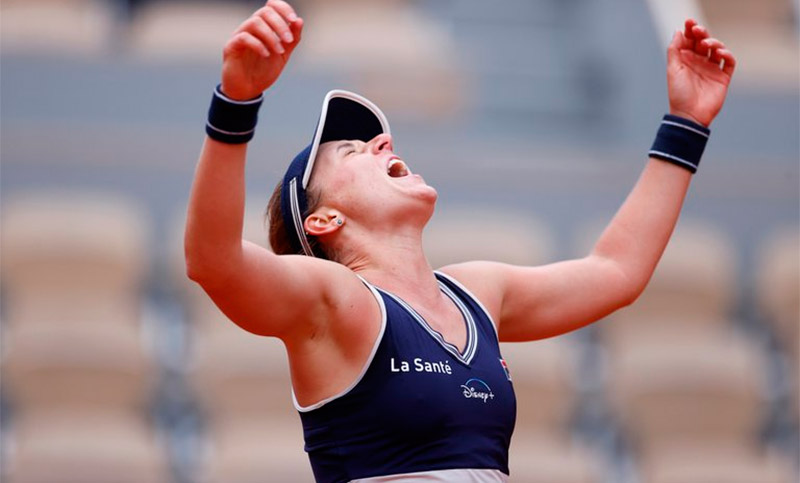 Nadia Podoroska sigue haciendo historia y está en semifinales de Roland Garros