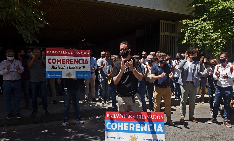 Acreedores de Vicentin protestaron en Plaza Pringles y pidieron “que no se pesifique la deuda”