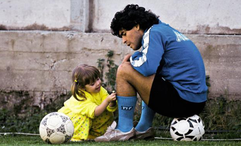 Dalma Maradona despidió a su papá: “Te voy a amar y defender toda mi vida”