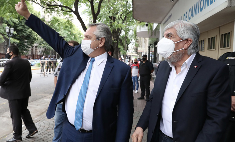 Fernández reivindicó la defensa de los intereses de los trabajadores y ponderó a Camioneros