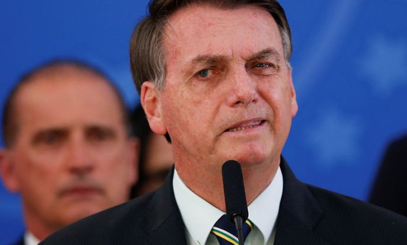 Para 52% de brasileños, Bolsonaro no puede ser culpado por las muertes por la pandemia