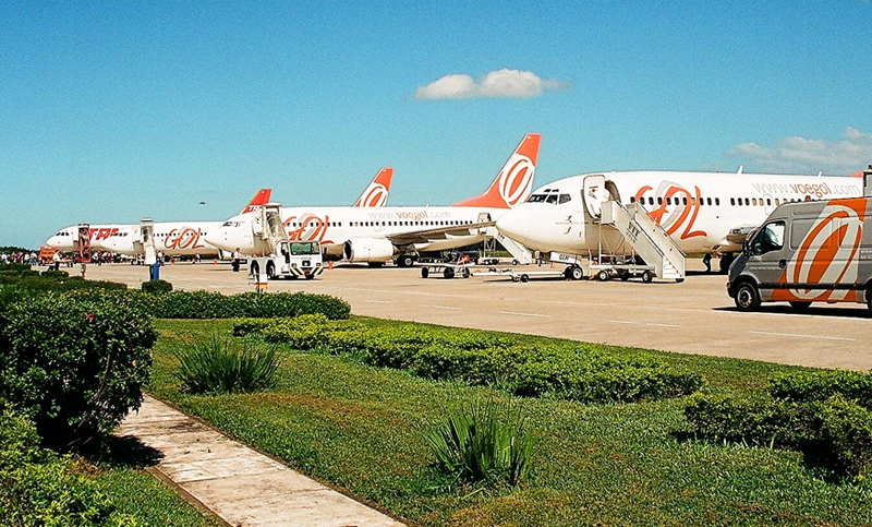 Brasil exigirá PCR negativo para permitir desembarque de viajeros en sus aeropuertos