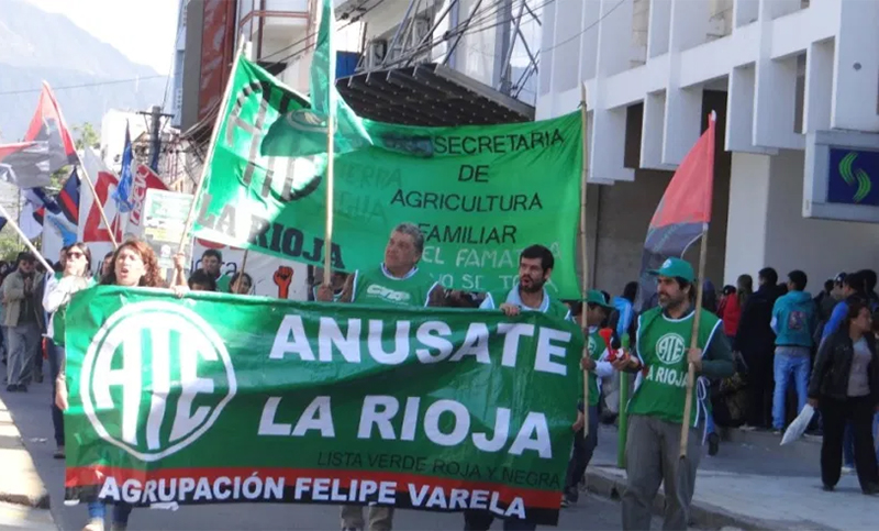 Los trabajadores estatales de La Rioja recibirán un aumento salarial del 50%