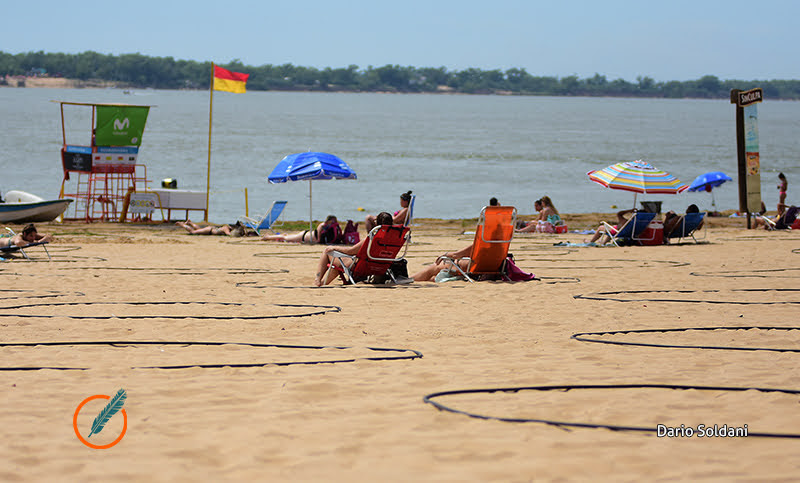 Se limita al máximo el espacio para fumadores en zonas de playa de Rosario