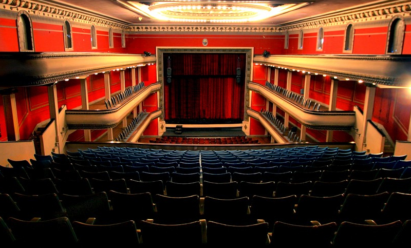 El Teatro La Comedia abrió la convocatoria “Un Escenario Distinto 2021”