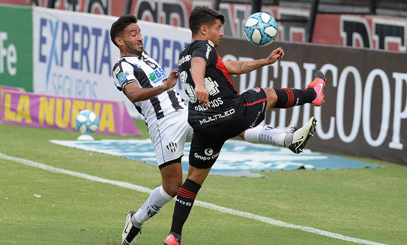 Newell’s pidió a Independiente la extensión del préstamo de Palacios