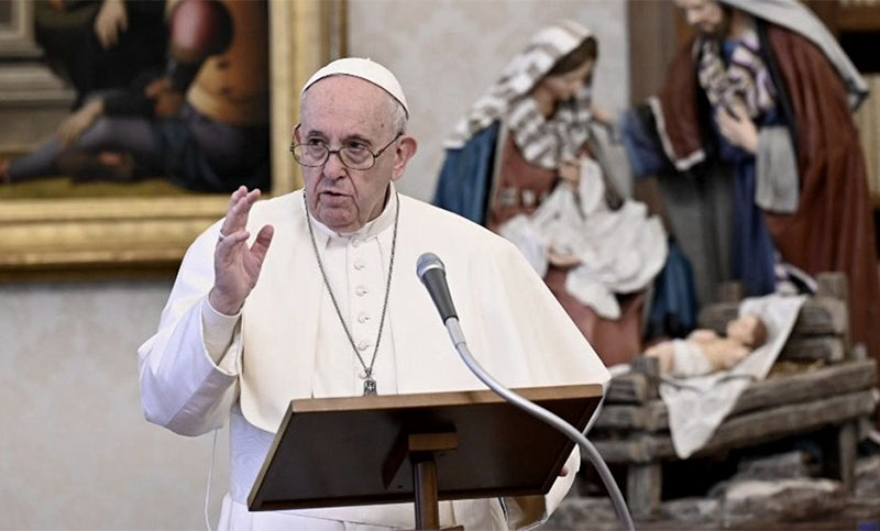 El Papa volvió a rechazar el aborto luego que se aprobara su legalización en el Senado