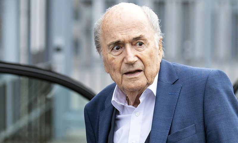 Joseph Blatter se encuentra internado en estado delicado