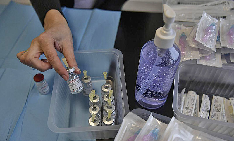 La Unión Europea pedirá explicaciones a Pfizer por una nueva demora en la entrega de vacunas