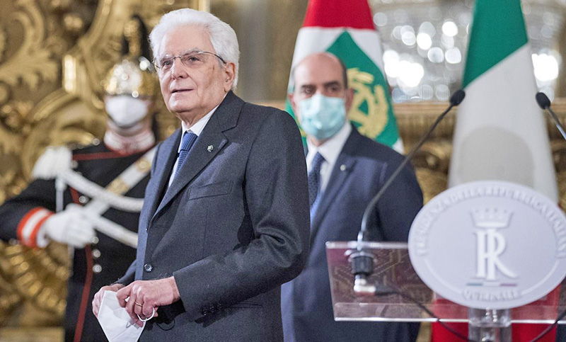 Pese a las diferencias, el oficialismo italiano busca cerrar un programa para llevarle al Presidente
