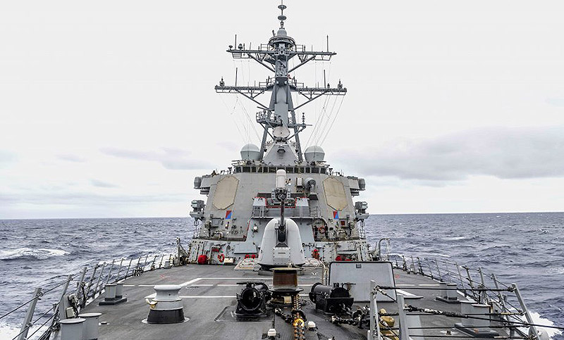 Un barco militar de Estados Unidos navegó el Estrecho de Taiwán, el primero de la administración Biden